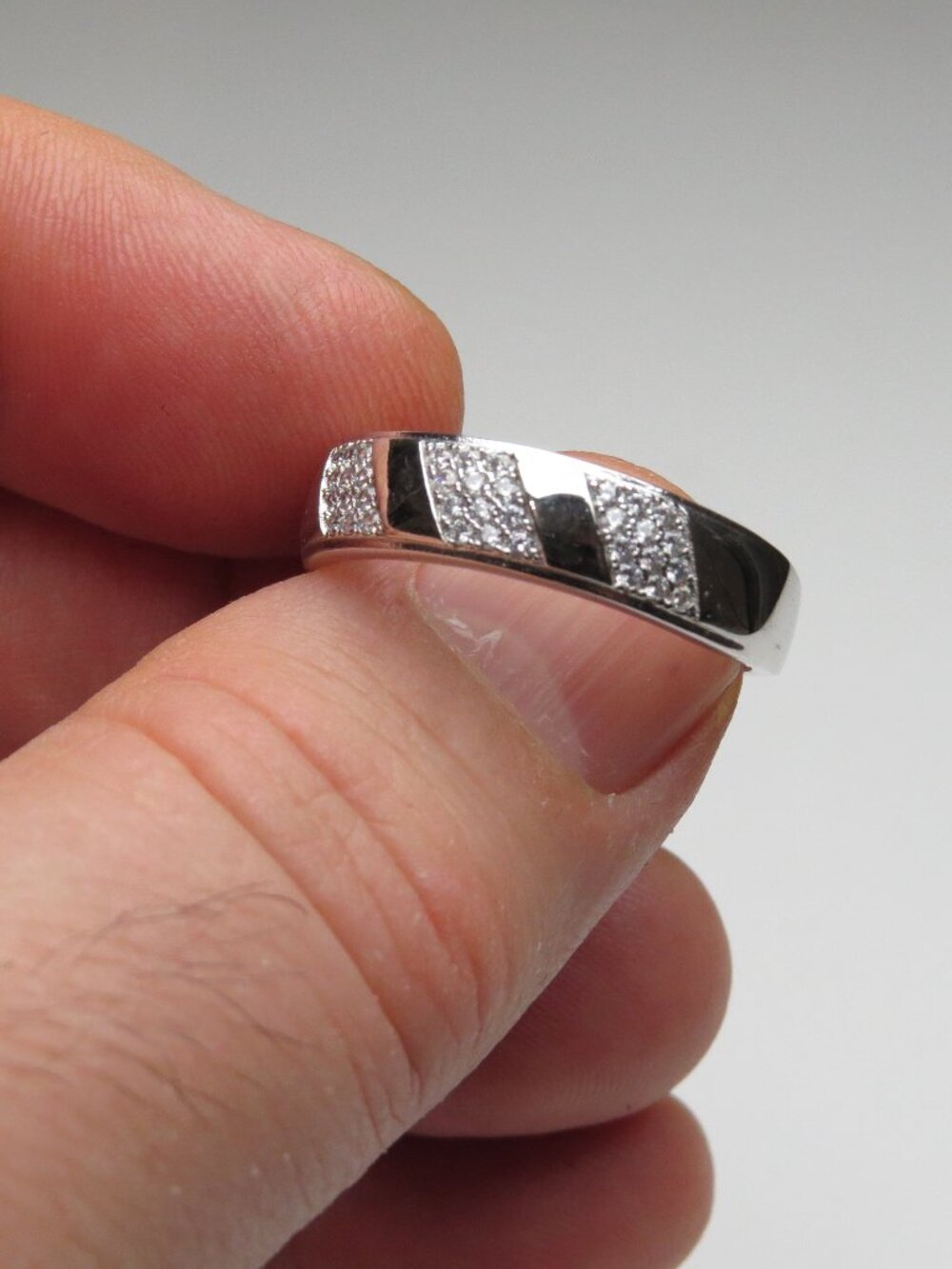 *925 Sterling Silver Diamond Band